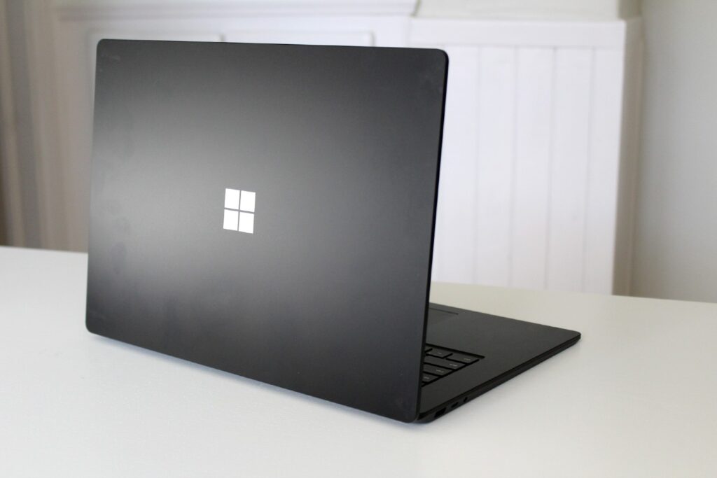 Microsoft Surface Laptop 4